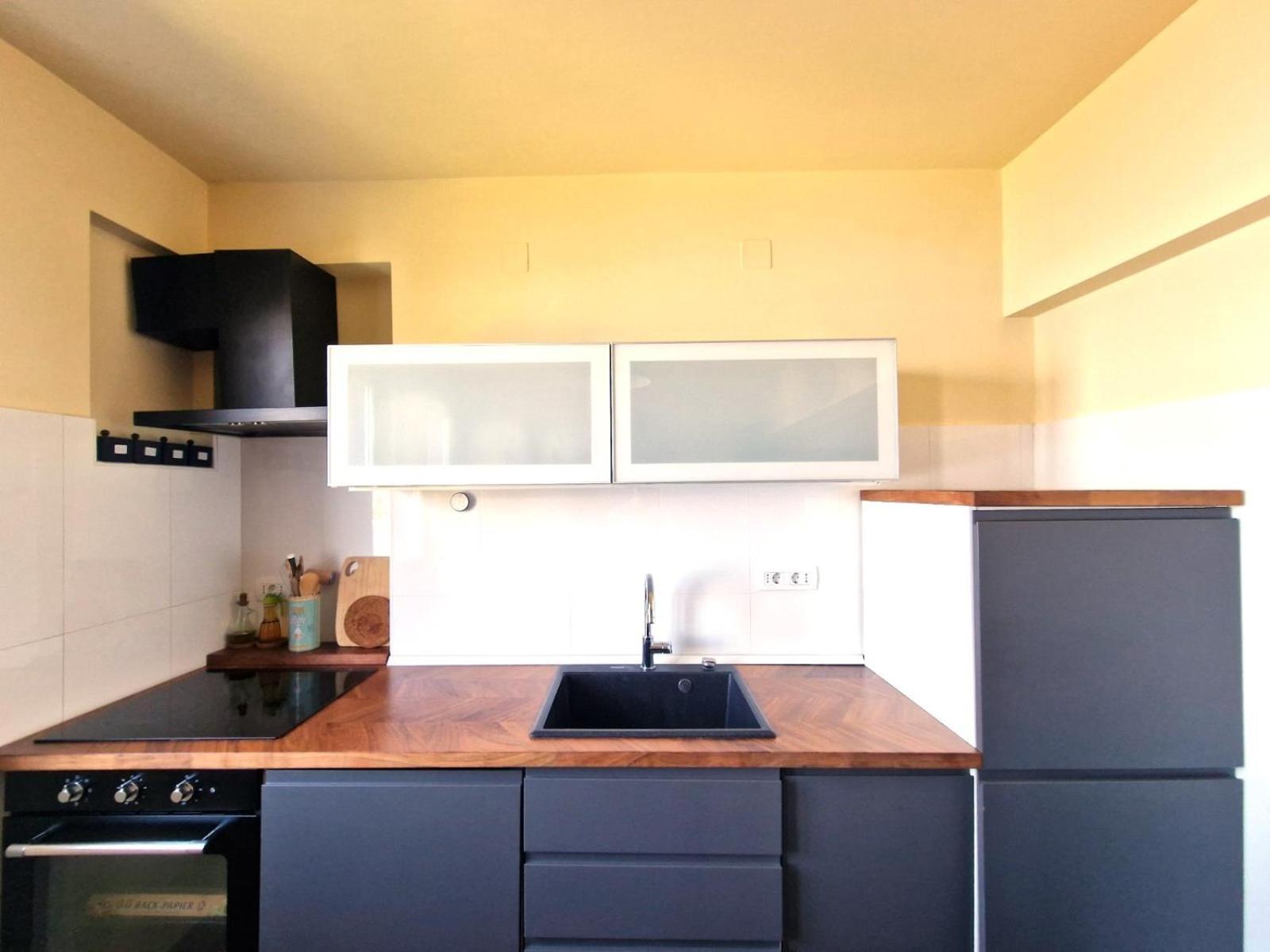 Apartment Near Beach With Sea View Opatija Exterior foto